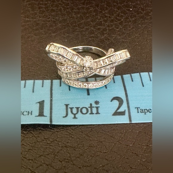 NWOT Costume Bow Ring: Size 7 - Picture 7 of 11
